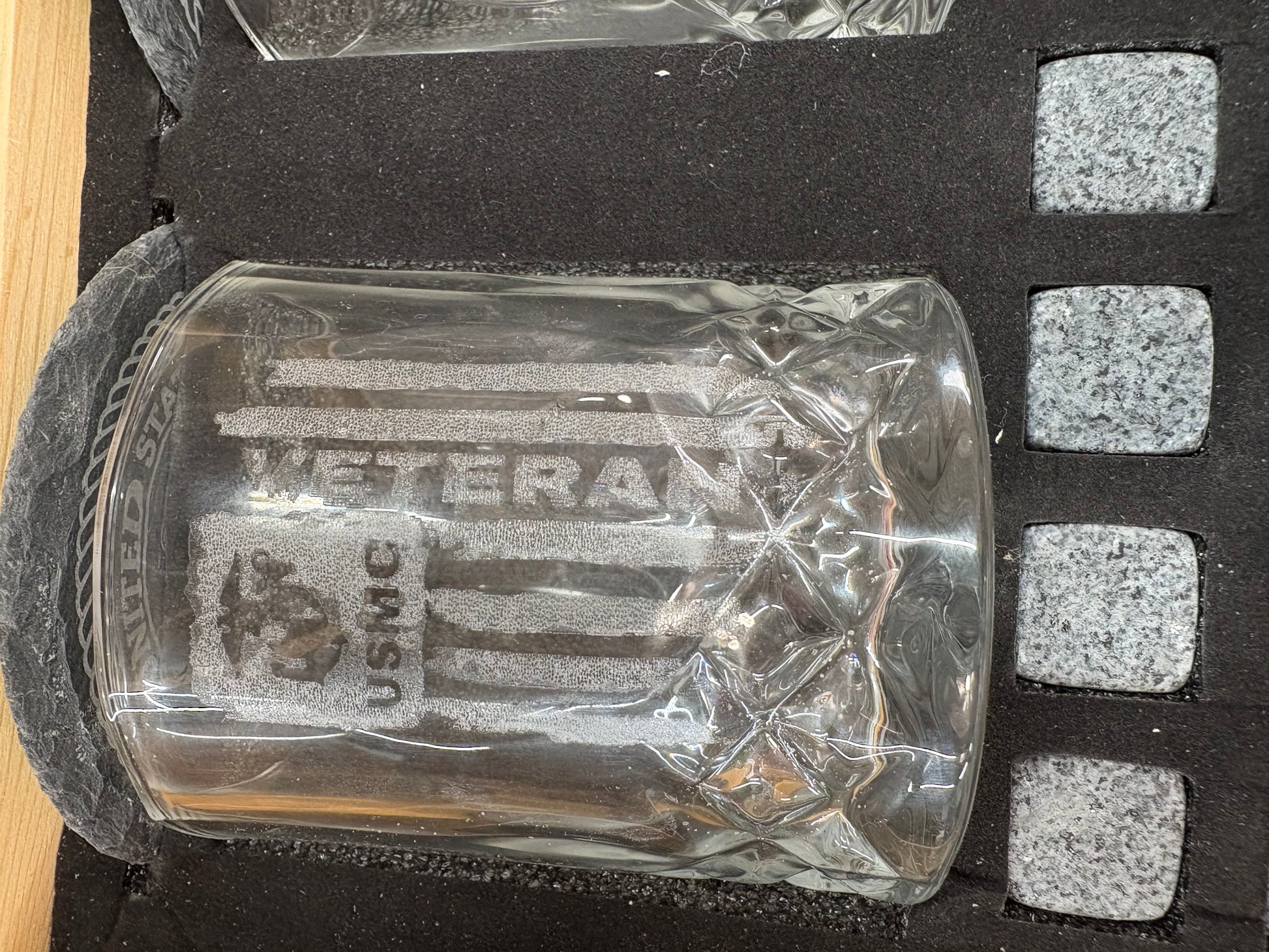 USMC Veteran Whiskey Gift Set | 2 Glasses, 2 Coasters, 8 Whiskey Stones & Velvet Bag