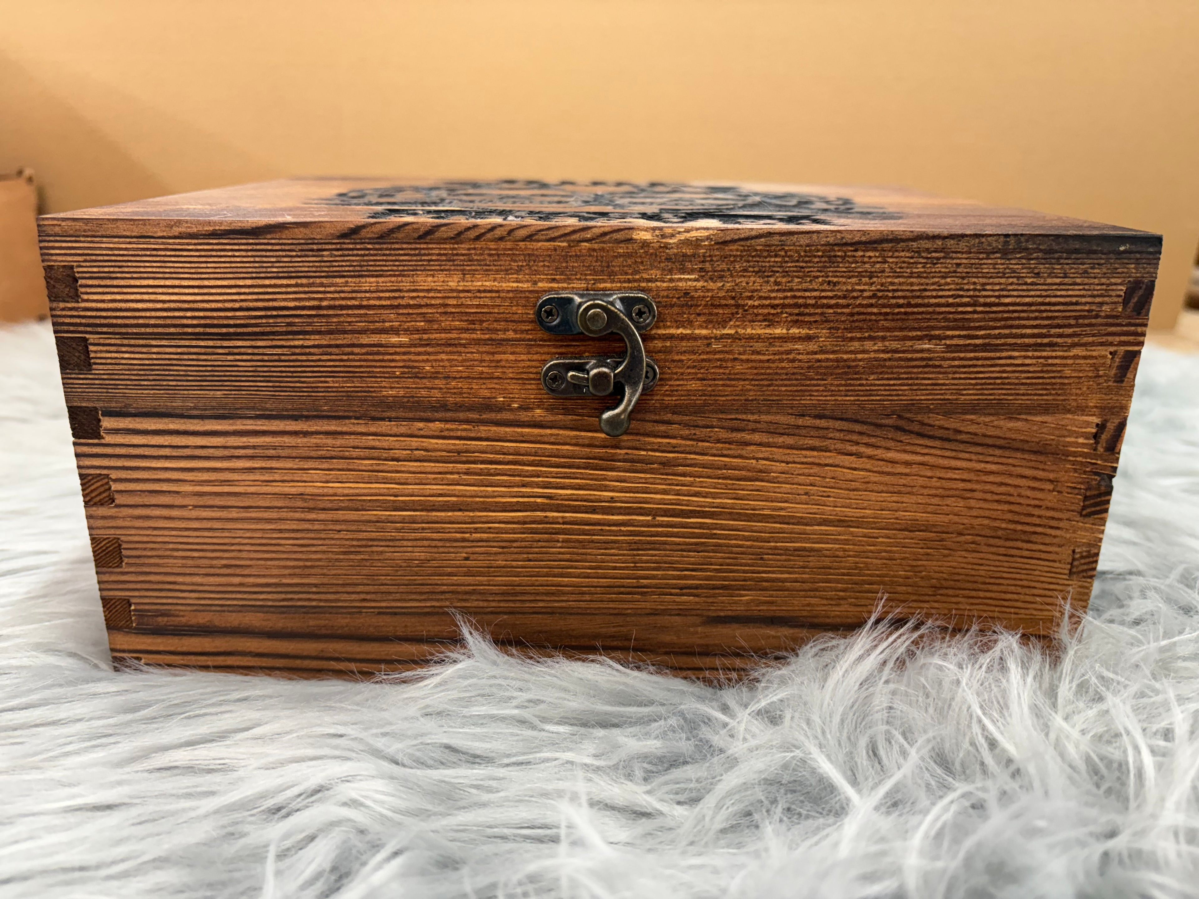 Ride Together, Last Forever | Skull King & Queen Whiskey Gift Set – 2 Glasses, Coasters, Whiskey Stones & Velvet Bag