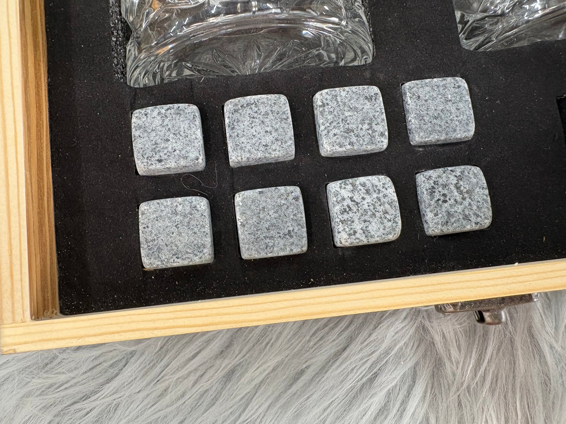 USAF Veteran Whiskey Gift Set | 2 Glasses, 2 Coasters, 8 Whiskey Stones and Velvet Bag