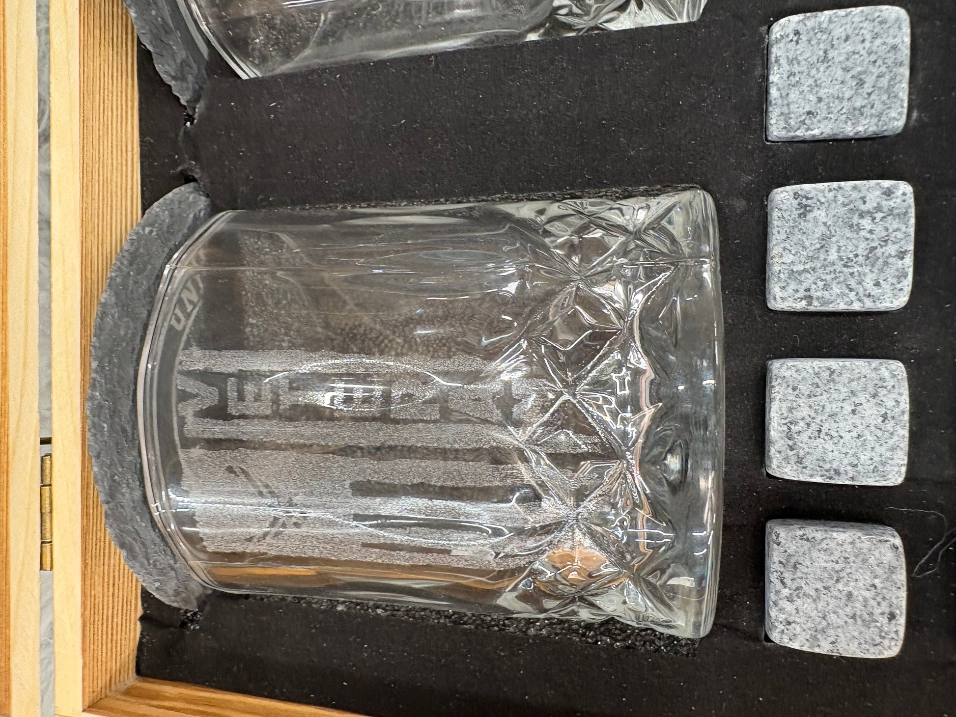 USAF Veteran Whiskey Gift Set | 2 Glasses, 2 Coasters, 8 Whiskey Stones and Velvet Bag