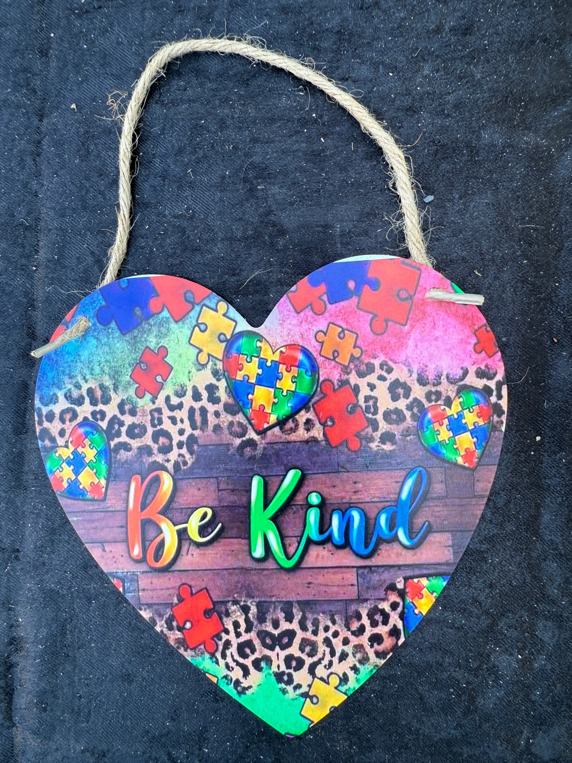 Colorful “Be Kind” Heart Tin Sign – Autism Awareness Puzzle Design with Leopard Print